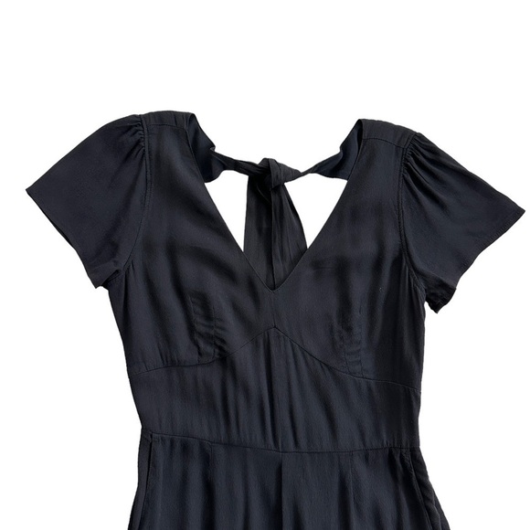 Abercrombie Cutout Tie Back Jumpsuit in Black XS - Picture 4 of 8